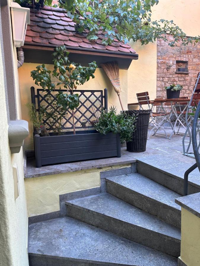 Vinopresso Gmbh - Cafe Roemer Prichsenstadt Extérieur photo
